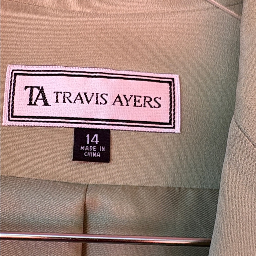 Travis Ayers Green Blazer and Skirt Set - Picture 2 of 4